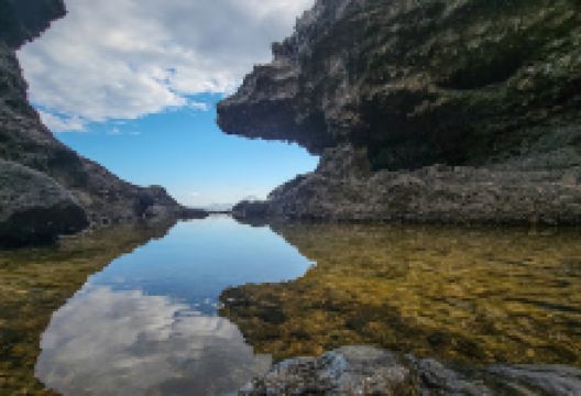 Agios Charalambos Beach景点图片