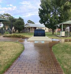 Canowindra Memorial Park-卡南德拉