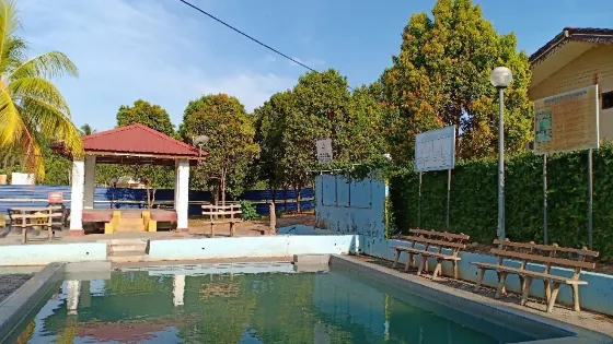 Gadek Hotspring