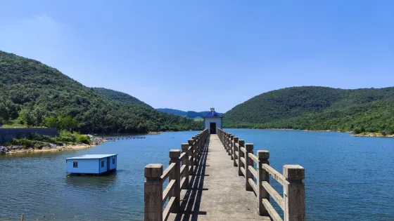 麗人湖景區