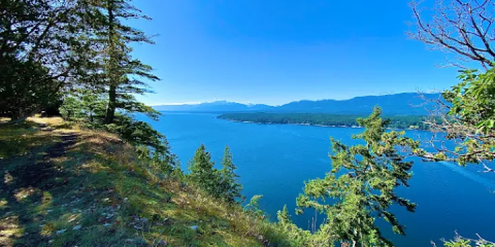 Mount Geoffrey Escarpment Provincial Park
