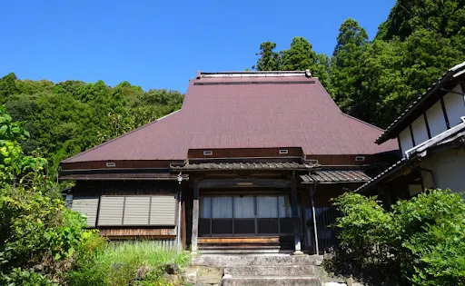 係念山西向寺