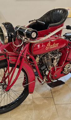 Kaáli Autó-Motor Múzeum-巴拉顿菲赖德区