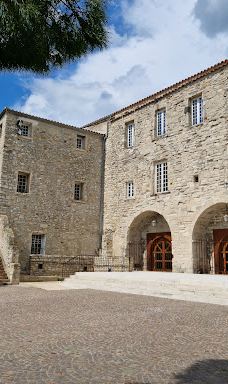 圣博姆地区自然公园-锡涅