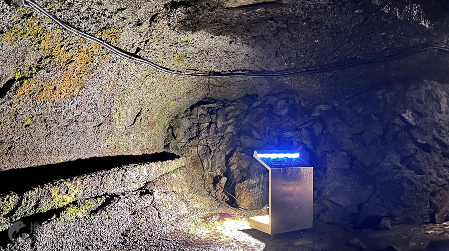 富岳風穴