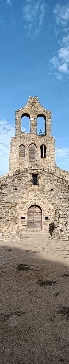 Iglesia de Santa Helena de Roda-塞尔瓦港