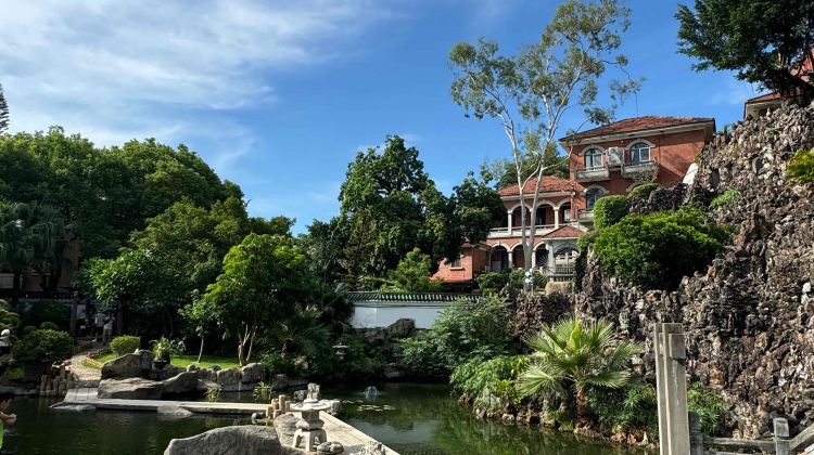 7-Day Xiamen + Wuyi Mountain + Nanjing Tulou + Gulangyu Island