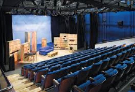 Garter Lane Arts Centre景点图片