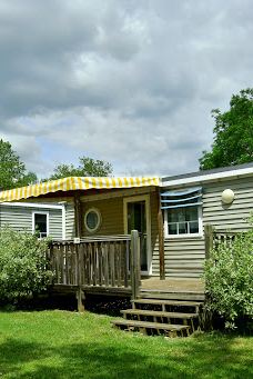 Camping Marvilla Parks - Château de Galaure-沙托纳德加洛尔