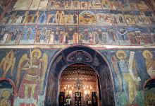 "Holy Trinity" Church景点图片