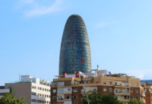 荣耀塔景点图片
