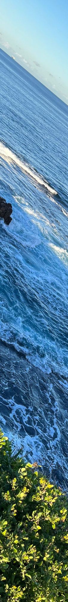 卧龙岗防波堤灯塔-卧龙岗