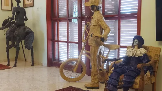 Fine Art & Doll Museum