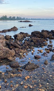 Pantai Tanjung Balau-Pantai Timur