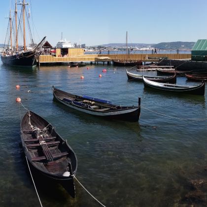 挪威特罗姆瑟+冰岛黄金旅游圈+黑沙滩11日10晚私家团