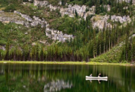Dainard Lake景点图片