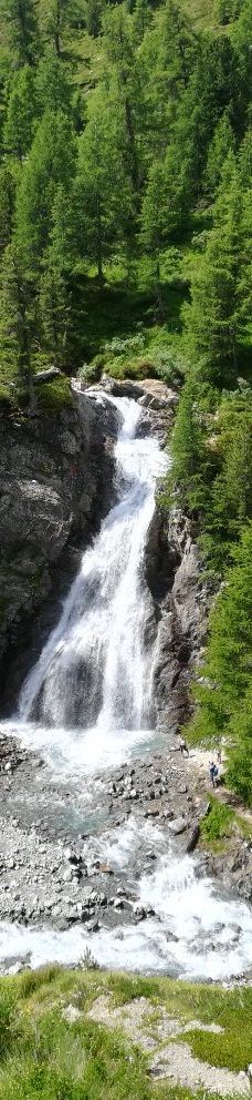 Cascata della Val Nera-利维尼奥