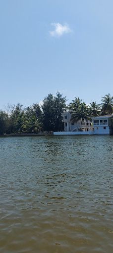 Assinie la passe-阿迪亚凯