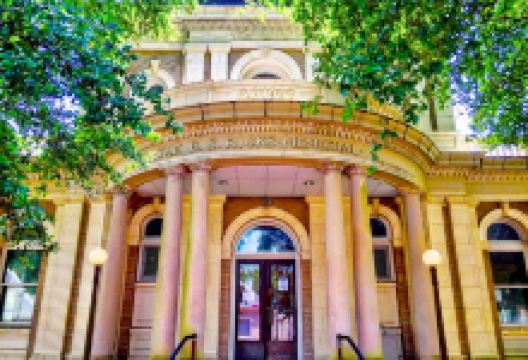 B.S. Ricks Memorial Library景点图片