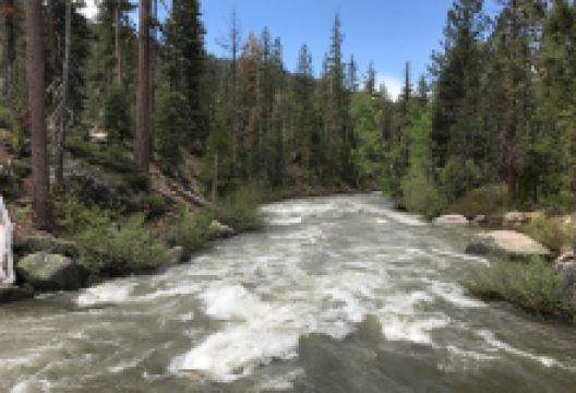 Columns of the Giants景点图片