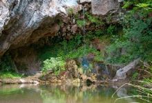 Drymonas Waterfalls景点图片