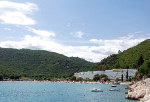 Maslinica Beach景点图片