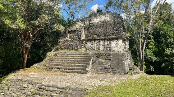 Ruinas de Uaxactun