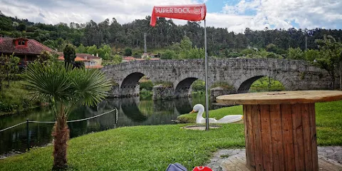 Ponte de Fundo de Rua