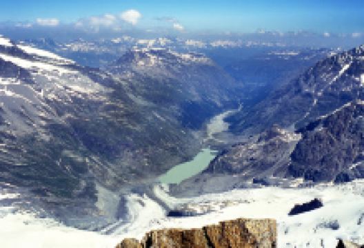 Piz Glüschaint景点图片