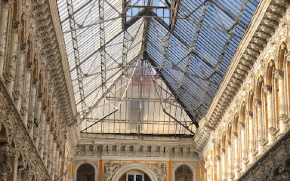 德里巴索沃斯卡亞街景