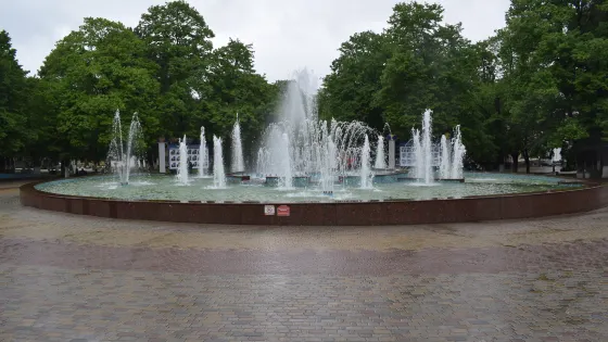 Fountain in 50-Letiya Oktyabrya Park