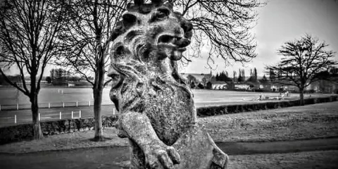 Sir John De Graeme Memorial fountain