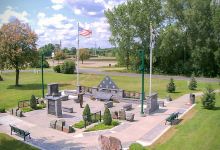 Rambling River Park景点图片