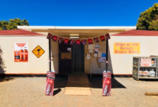Red Centre Farm景点图片