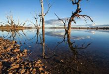 Cairn Curran Reservoir景点图片