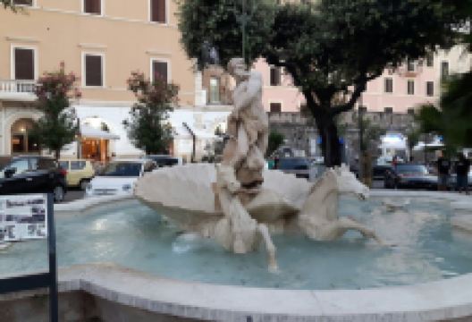 Fontana del dio Nettuno景点图片