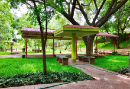 Ousteri Lake景点图片