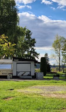 Camping- & Freizeitpark LuxOase-大勒尔斯多夫