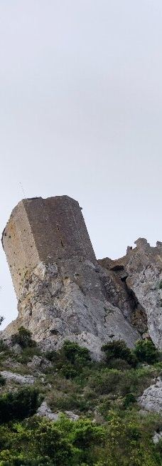 克里比城堡-屈屈尼昂