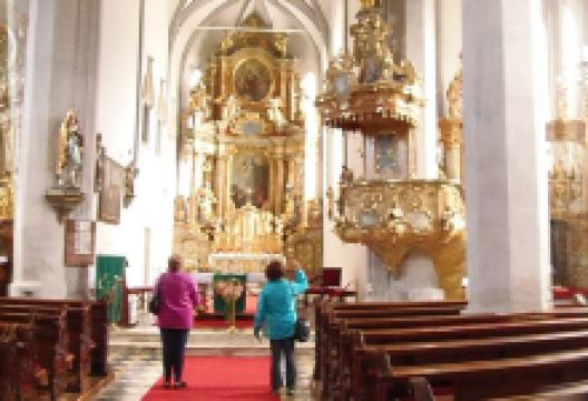 Stadtpfarrkirche Maria Himmelfahrt景点图片