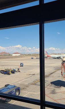 Sky Harbor Terminal 4-凤凰城