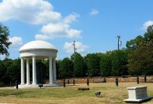 Halifax Veterans Memorial景点图片