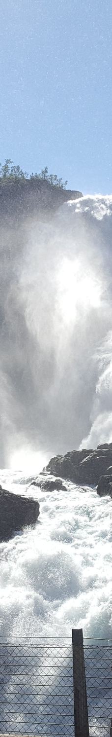 Kjosfossen 肖斯瀑布-艾于兰