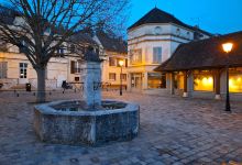 Place de la Fontaine aux Pèlerins景点图片