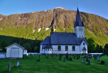 Stordal Church景点图片