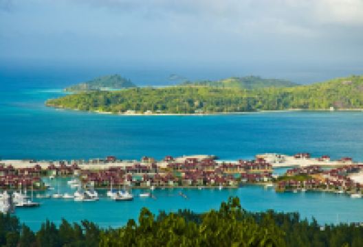 View Point Over Victoria And Eden Island景点图片