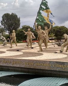 Sunflower Square-帕尔马斯