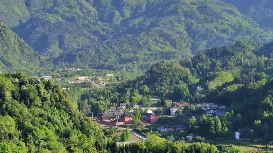 龍溪虹口國家級自然保護區-鐵瓦寺