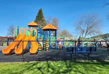 Sutherlin Community Playground景点图片
