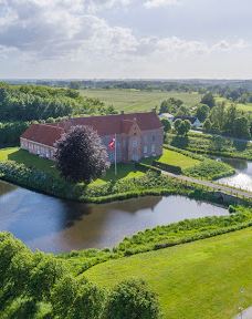 Den Selvejende Institution Sæbygård-赛比